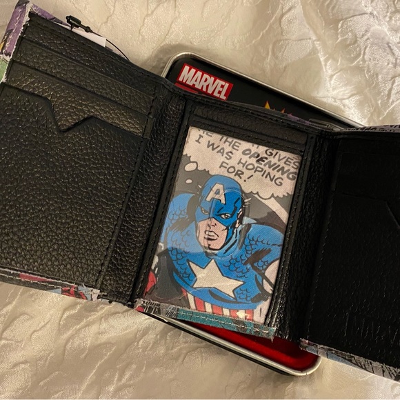 NWT Marvel Comics Leather Trifold Hulk Spider-Man Wallet Collector’s Container - Picture 6 of 7